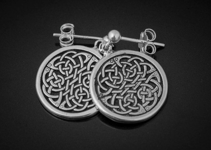 Round Kells Earrings - Silver